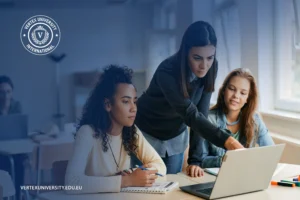 دور الأسرة والآباء تجاه الأبناء في ظل التعليم الرقمي-جامعة فيرتكس