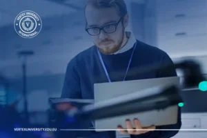 بكالوريوس الذكاء الاصطناعي جامعة فيرتكس | تخصص المستقبل في عصر التكنولوجيا