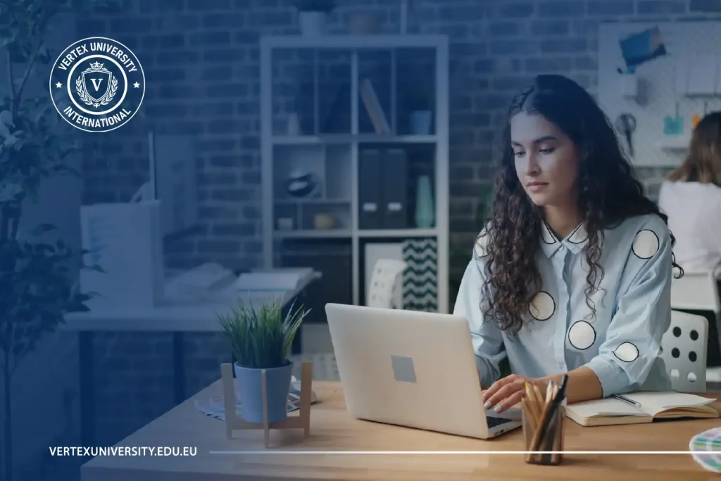 مسارات الدراسة في التعليم الإلكتروني تعيد تشكيل الفرص المهنية وتستجيب لتحولات سوق العمل