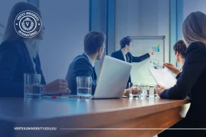 تطورات كلية إدارة الأعمال في جامعة فيرتكس وتقدمها أكاديمي وفق المعايير الدولية