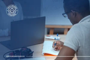 التطبيق العملي لثقافة التعلم المستمر كما تتبناها جامعة فيرتكس الدولية ضمن رؤيتها وبرامجها التدريبية